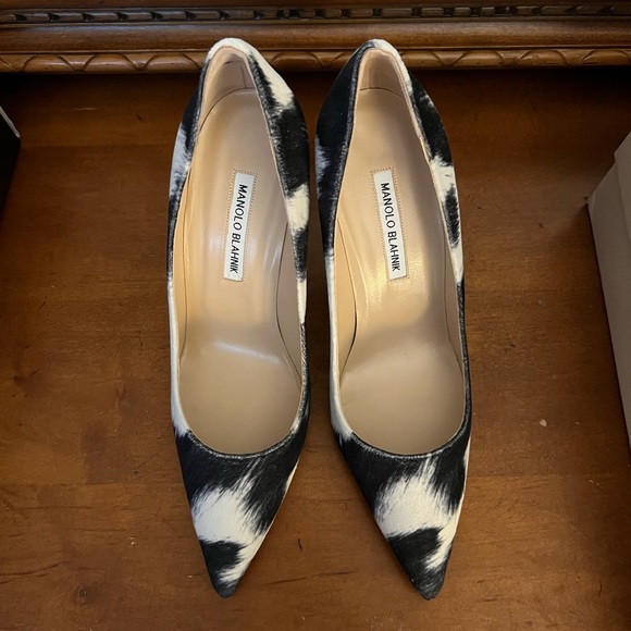 Never Worn NIB Manolo Blahnik Pumps size 40 1/2 - Picture 7 of 8